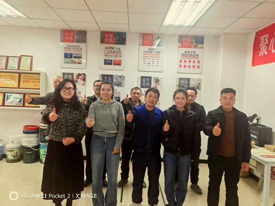 ������У������ƾ֣��ֵ����ؑc���N��ɳ�����A�M��Ļ